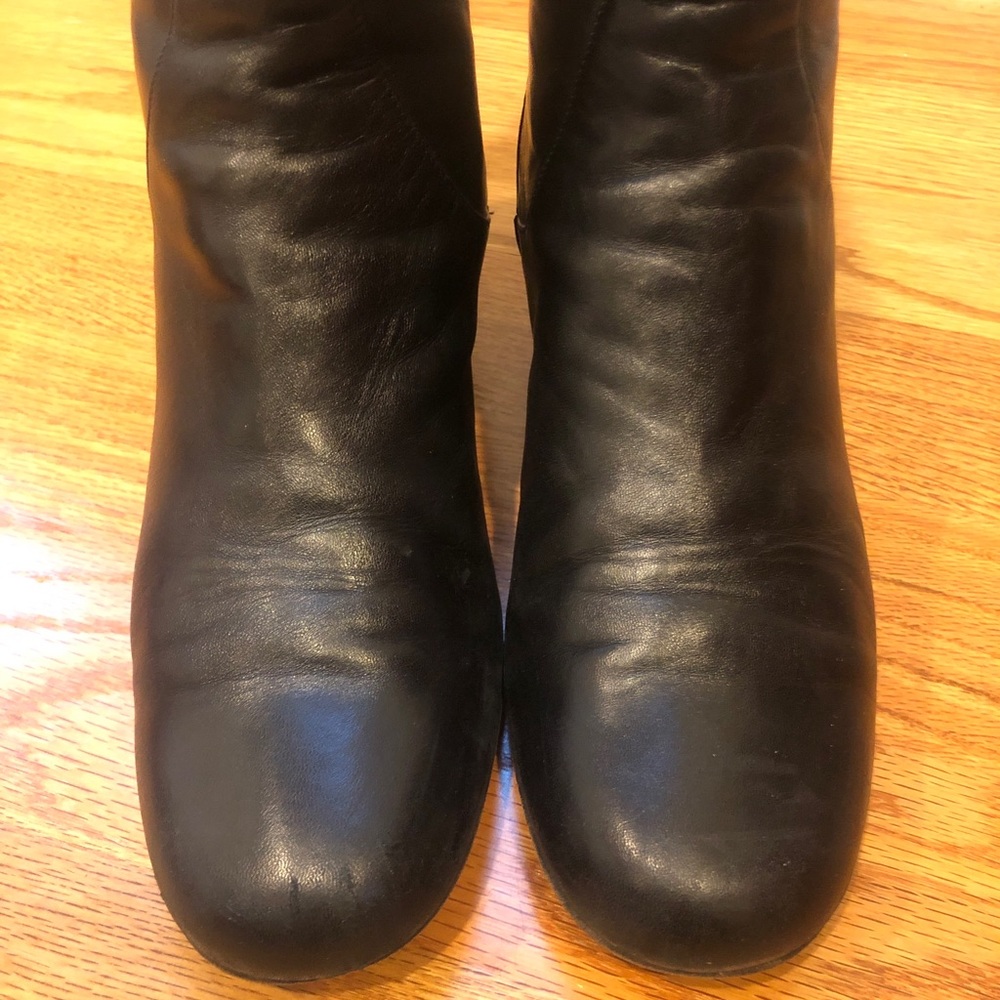 COLE HAAN Black low zipper boot. Block heel. 9.5 M leather Italy Boot comfort - Picture 4 of 16